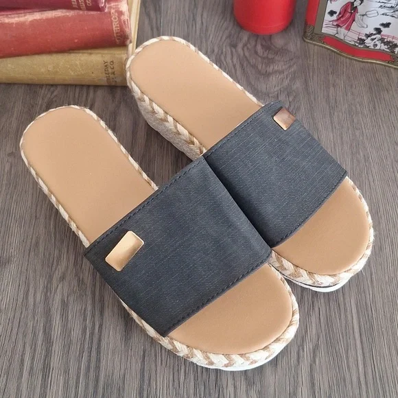 FREE With Purchase - Picture 2 of 3